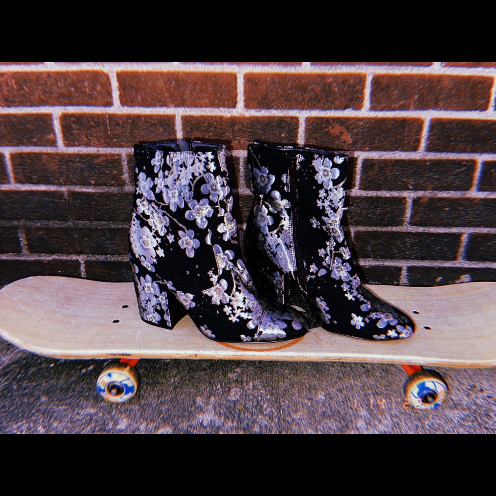 Indigo rd tapestry booties